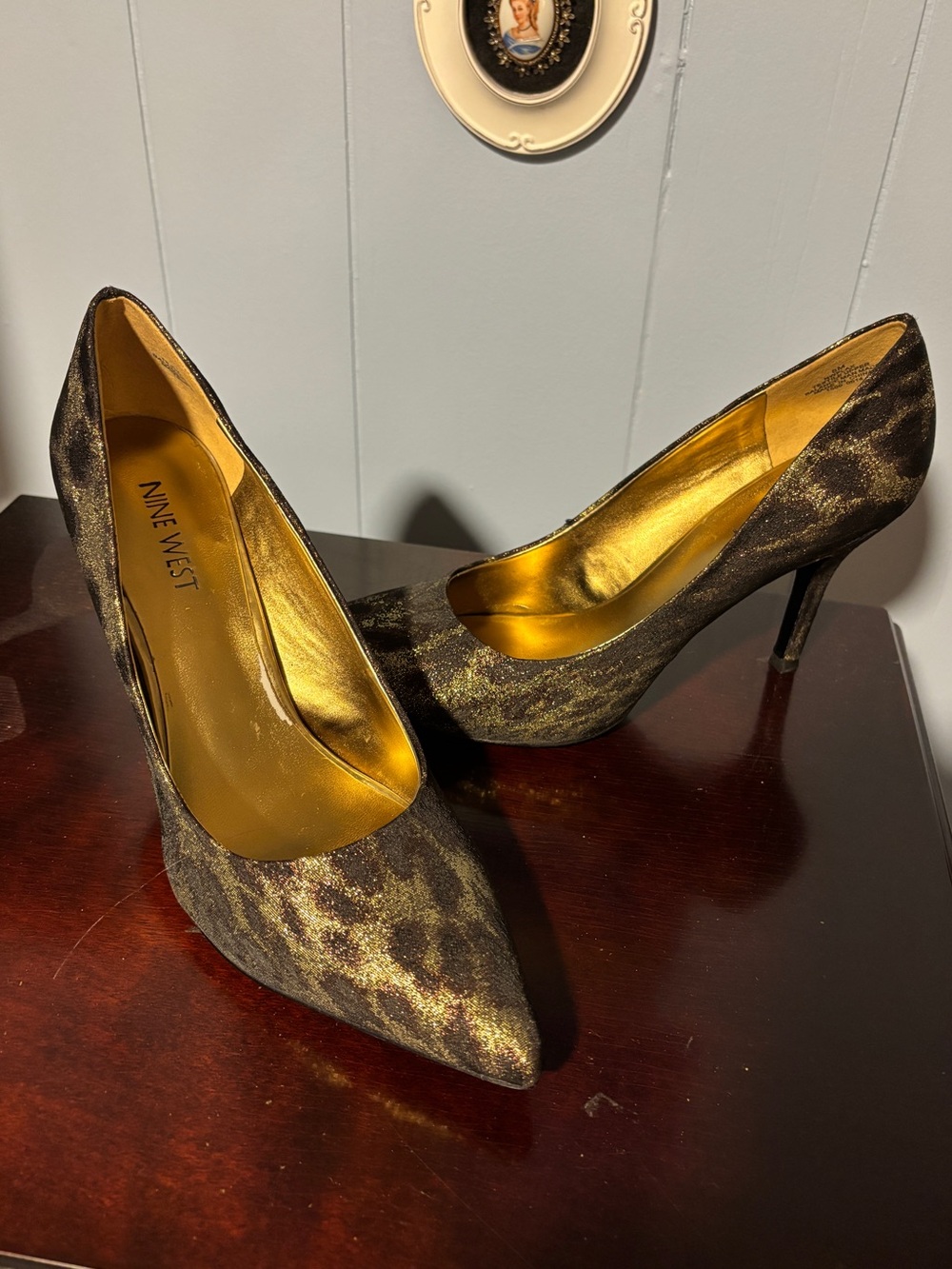 Nine West Gold and Black Leopard-Effect Pointed-Toe Pumps 8